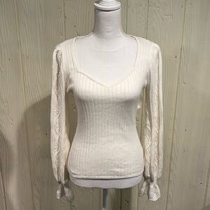 PAIGE EUROPA long Sleeve Sweater Sweetheart Neckline  Size Medium NWT